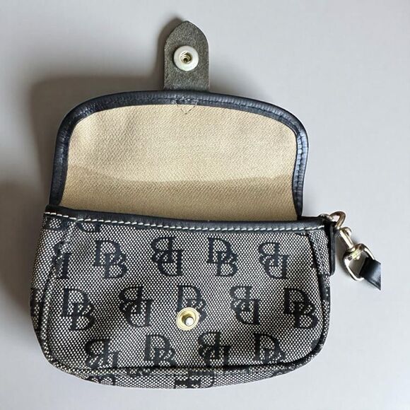 Dooney & Bourke Black / Gray Canvas Wristlet - Picture 4 of 6